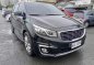 Sell White 2018 Kia Carnival in Pasig-1