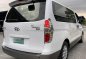 2009 Hyundai Starex  2.5 CRDi GLS 5 AT(Diesel Swivel) in Quezon City, Metro Manila-6