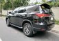 Selling White Toyota Fortuner 2017 in Manila-6