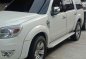 Selling White Ford Everest 2011 in Malabon-1