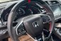 Selling White Honda Civic 2017 in Manila-6