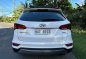 White Hyundai Santa Fe 2017 for sale in -7