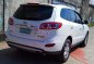 Selling White Hyundai Santa Fe 2011 in Valenzuela-2