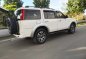 Selling White Ford Everest 2008 in Manila-4