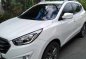 White Hyundai Tucson 2015 for sale in Automatic-3