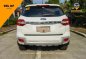 Selling White Ford Everest 2017 in Manila-6