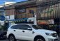 Selling White Ford Everest 2020 in Manila-2