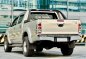 White Toyota Hilux 2009 for sale in -4