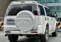 White Ford Everest 2013 for sale in Makati-3