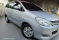 White Toyota Innova 2012 for sale in -2