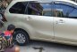 Selling White Toyota Avanza 2017 in Caloocan-3