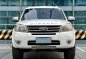 White Ford Everest 2013 for sale in Makati-5