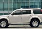 Selling White Ford Everest 2014 in Makati-7