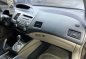 White Honda Civic 2011 for sale in Automatic-7