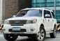 White Ford Everest 2013 for sale in Makati-1