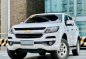 Selling White Chevrolet Trailblazer 2017 in Makati-1