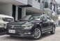 White Volkswagen Passat 2017 for sale in Automatic-3