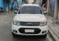 Pearl White Ford Everest 2014 for sale in Automatic-0