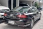White Volkswagen Passat 2017 for sale in Automatic-8