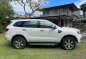 Selling White Ford Everest 2016 in Manila-3
