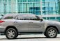 Selling White Toyota Fortuner 2019 in Makati-3