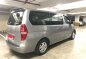 Selling White Hyundai Starex 2015 in Quezon City-2