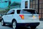 Selling Pearl White Ford Explorer 2015 in Manila-1