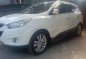 Selling White Hyundai Tucson 2012 in Quezon City-8