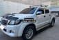White Toyota Hilux 2013 for sale in Mandaue-8