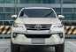 Selling White Toyota Fortuner 2017 in Makati-1