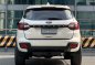 Selling White Ford Everest 2016 in Makati-3