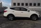 White Hyundai Santa Fe 2014 for sale in Mandaluyong-8