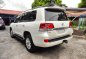 2017 Toyota Land Cruiser Premium 4.5 4x4 White Pearl AT in Parañaque, Metro Manila-4