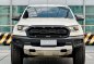 Selling White Ford Everest 2016 in Makati-0