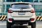 Selling White Ford Everest 2016 in Makati-8