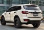 Selling White Ford Everest 2016 in Makati-9