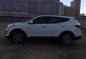 White Hyundai Santa Fe 2014 for sale in Mandaluyong-3