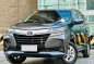 Selling White Toyota Avanza 2019 in Makati-2