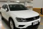 White Volkswagen Tiguan 2018 for sale in -0