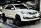 Selling White Toyota Fortuner 2014 in Manila-0