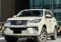 2017 Toyota Fortuner 2.4 V Pearl Diesel 4x2 AT in Makati, Metro Manila-16