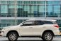 2017 Toyota Fortuner 2.4 V Pearl Diesel 4x2 AT in Makati, Metro Manila-11