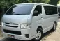 2016 Toyota Hiace  Commuter 3.0 M/T in Manila, Metro Manila-6